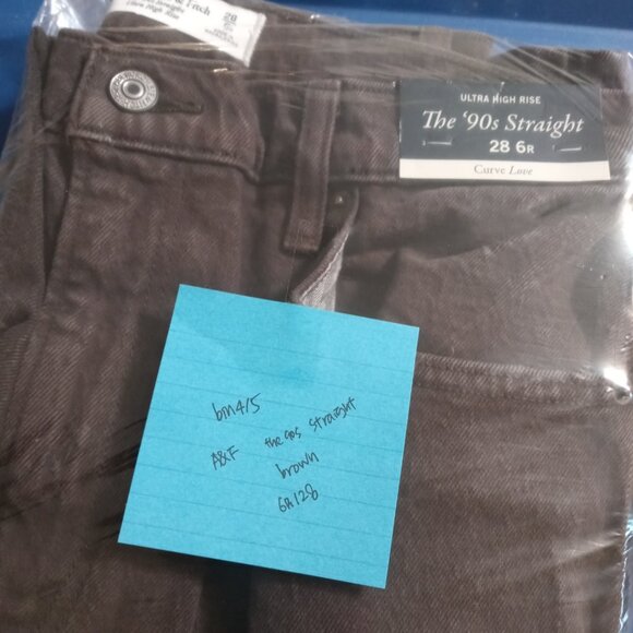 NWT ABERCROMBIE & FITCH ultra high rise the 90s straight jeans in brown (6R/28) - Picture 6 of 6